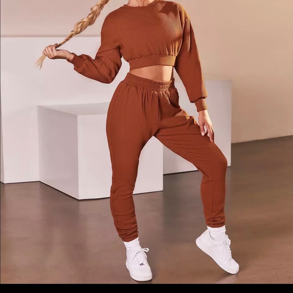 New 2 piece Coffee jogger set